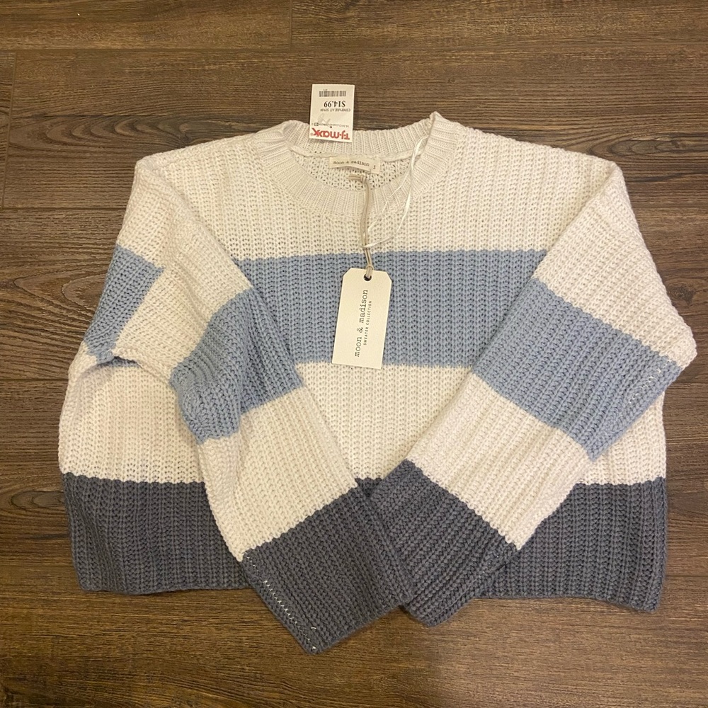 Long Sleeve Knitted Sweater